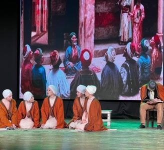 Мы посетили спектакль «Бу дөньяда эзең калсын дисәң» («Коль хочешь след оставить на земле»)