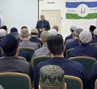 Лекция Руслана Карамышева о государственно-конфессиональных отношениях