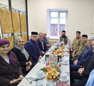 Ифтар для героев в Исламском колледже имени Марьям Султановой