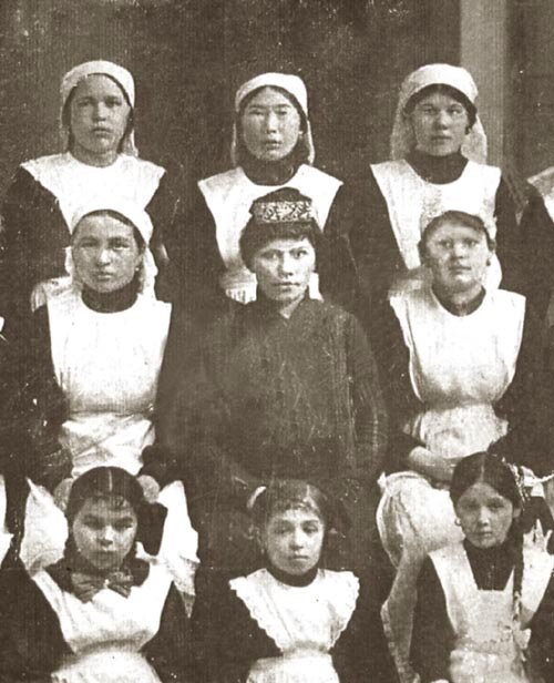 Марьям Султанова
